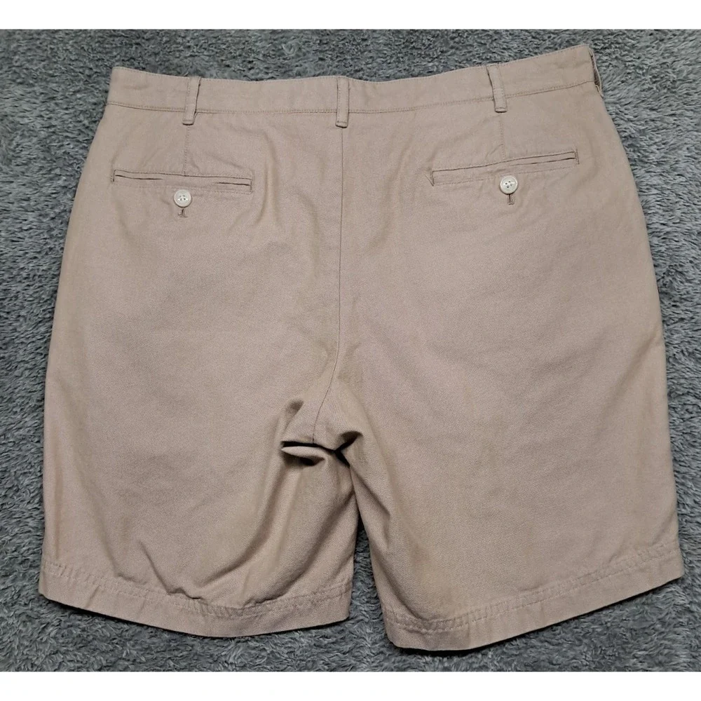 J. Hilburn Shorts Mens 34 W Khaki Chino Flat Front European Fit Oxford Golf Work